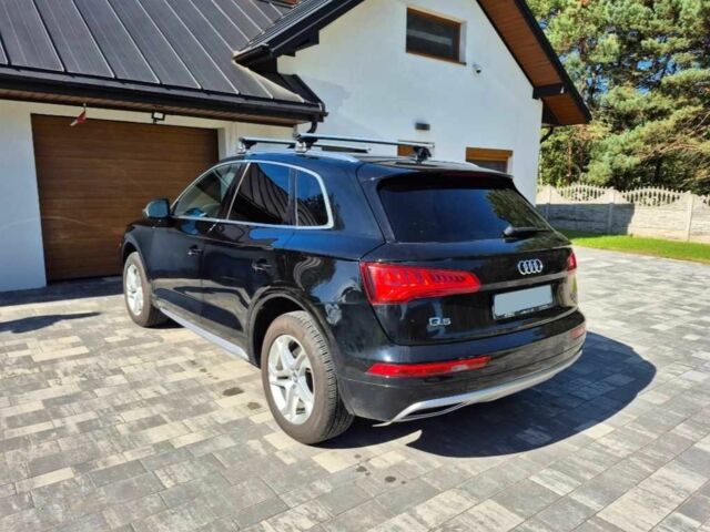 Черный Ауди Ку 5, объемом двигателя 2 л и пробегом 129 тыс. км за 14000 $, фото 1 на Automoto.ua