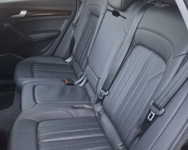 Черный Ауди Ку 5, объемом двигателя 2 л и пробегом 114 тыс. км за 22499 $, фото 13 на Automoto.ua