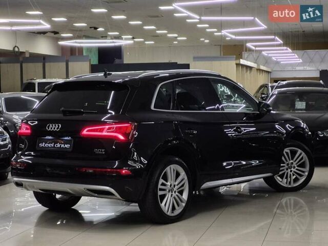 Черный Ауди Ку 5, объемом двигателя 2 л и пробегом 165 тыс. км за 26499 $, фото 1 на Automoto.ua