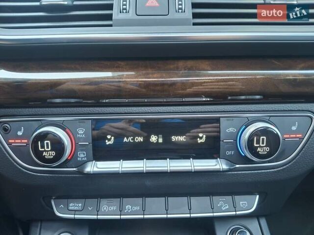 Черный Ауди Ку 5, объемом двигателя 2 л и пробегом 114 тыс. км за 22499 $, фото 16 на Automoto.ua