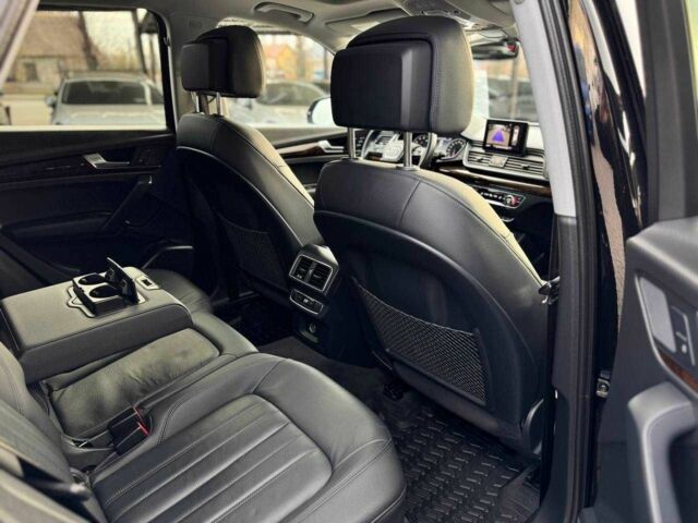 Чорний Ауді Ку 5, об'ємом двигуна 2 л та пробігом 71 тис. км за 29900 $, фото 16 на Automoto.ua