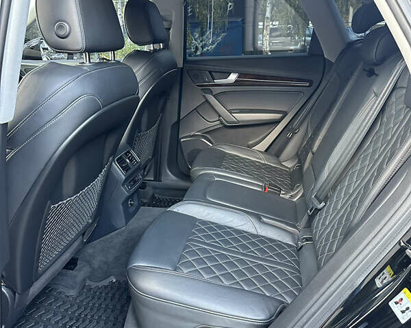 Черный Ауди Ку 5, объемом двигателя 1.98 л и пробегом 112 тыс. км за 27500 $, фото 9 на Automoto.ua