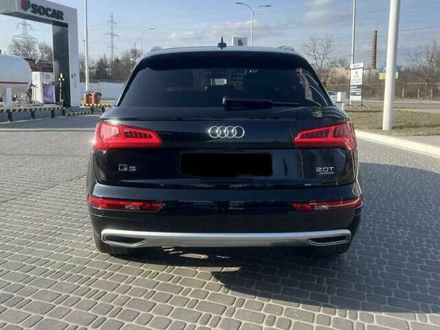 Черный Ауди Ку 5, объемом двигателя 2 л и пробегом 72 тыс. км за 17000 $, фото 3 на Automoto.ua