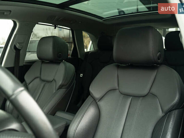 Черный Ауди Ку 5, объемом двигателя 1.98 л и пробегом 87 тыс. км за 28900 $, фото 46 на Automoto.ua