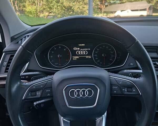 Черный Ауди Ку 5, объемом двигателя 2 л и пробегом 114 тыс. км за 22499 $, фото 8 на Automoto.ua