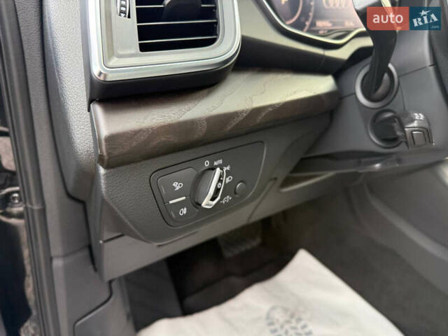 Черный Ауди Ку 5, объемом двигателя 2 л и пробегом 182 тыс. км за 23800 $, фото 25 на Automoto.ua