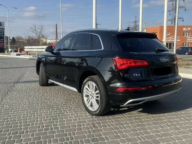 Черный Ауди Ку 5, объемом двигателя 2 л и пробегом 72 тыс. км за 17000 $, фото 2 на Automoto.ua