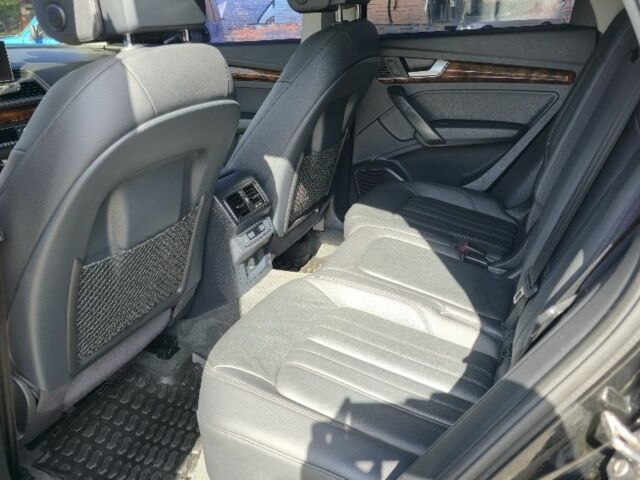 Черный Ауди Ку 5, объемом двигателя 2 л и пробегом 193 тыс. км за 23800 $, фото 20 на Automoto.ua