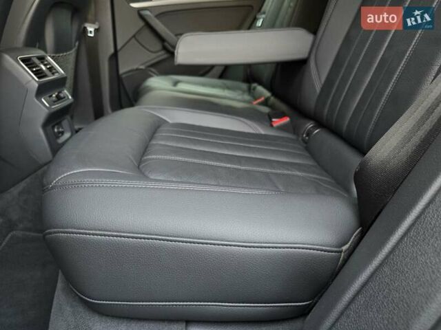 Чорний Ауді Ку 5, об'ємом двигуна 1.97 л та пробігом 190 тис. км за 29999 $, фото 68 на Automoto.ua