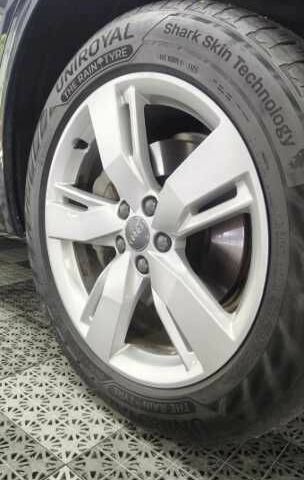 Черный Ауди Ку 5, объемом двигателя 2 л и пробегом 70 тыс. км за 14650 $, фото 9 на Automoto.ua