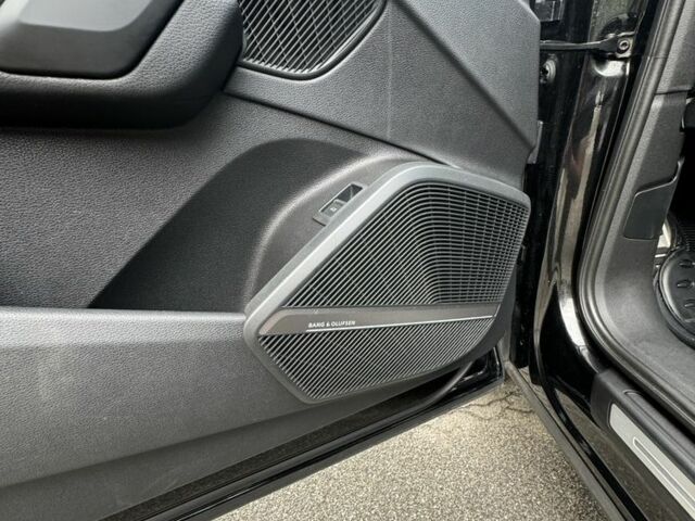 Черный Ауди Ку 5, объемом двигателя 3 л и пробегом 181 тыс. км за 27999 $, фото 7 на Automoto.ua