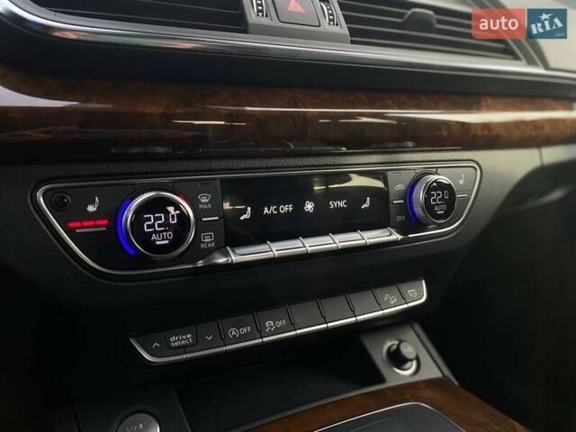 Чорний Ауді Ку 5, об'ємом двигуна 2 л та пробігом 148 тис. км за 23990 $, фото 43 на Automoto.ua