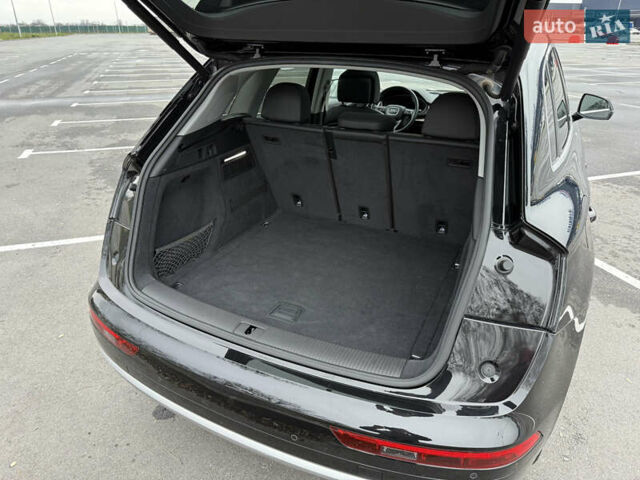 Черный Ауди Ку 5, объемом двигателя 1.98 л и пробегом 103 тыс. км за 27700 $, фото 27 на Automoto.ua