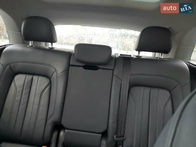 Черный Ауди Ку 5, объемом двигателя 1.98 л и пробегом 136 тыс. км за 6600 $, фото 9 на Automoto.ua