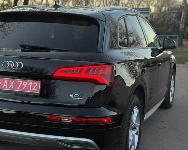 Чорний Ауді Ку 5, об'ємом двигуна 2 л та пробігом 88 тис. км за 22750 $, фото 51 на Automoto.ua