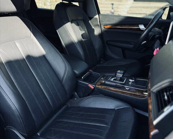 Черный Ауди Ку 5, объемом двигателя 1.98 л и пробегом 90 тыс. км за 27900 $, фото 17 на Automoto.ua