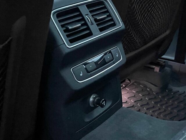 Черный Ауди Ку 5, объемом двигателя 2 л и пробегом 122 тыс. км за 28500 $, фото 16 на Automoto.ua