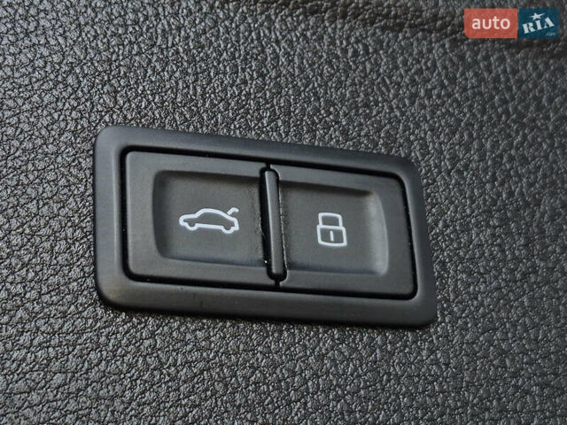 Черный Ауди Ку 5, объемом двигателя 2 л и пробегом 120 тыс. км за 24999 $, фото 46 на Automoto.ua