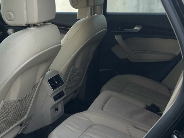 Черный Ауди Ку 5, объемом двигателя 2 л и пробегом 88 тыс. км за 22750 $, фото 17 на Automoto.ua