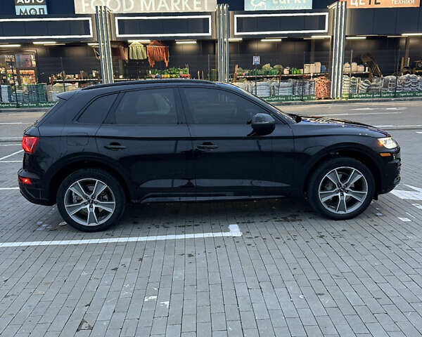 Черный Ауди Ку 5, объемом двигателя 1.98 л и пробегом 132 тыс. км за 23000 $, фото 6 на Automoto.ua