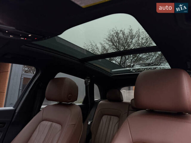 Черный Ауди Ку 5, объемом двигателя 1.98 л и пробегом 69 тыс. км за 30000 $, фото 13 на Automoto.ua