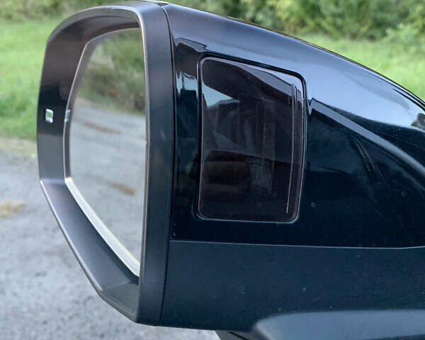 Черный Ауди Ку 5, объемом двигателя 1.98 л и пробегом 141 тыс. км за 22500 $, фото 30 на Automoto.ua