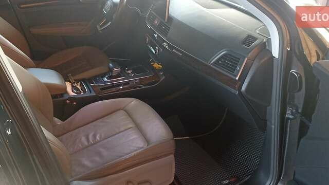 Черный Ауди Ку 5, объемом двигателя 1.98 л и пробегом 96 тыс. км за 27500 $, фото 40 на Automoto.ua