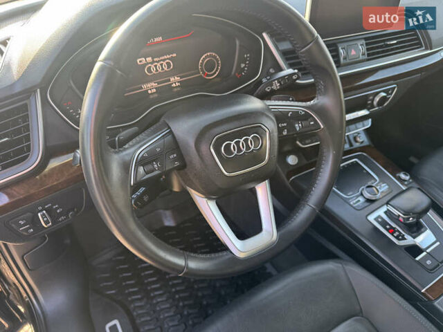 Чорний Ауді Ку 5, об'ємом двигуна 2 л та пробігом 151 тис. км за 23400 $, фото 29 на Automoto.ua