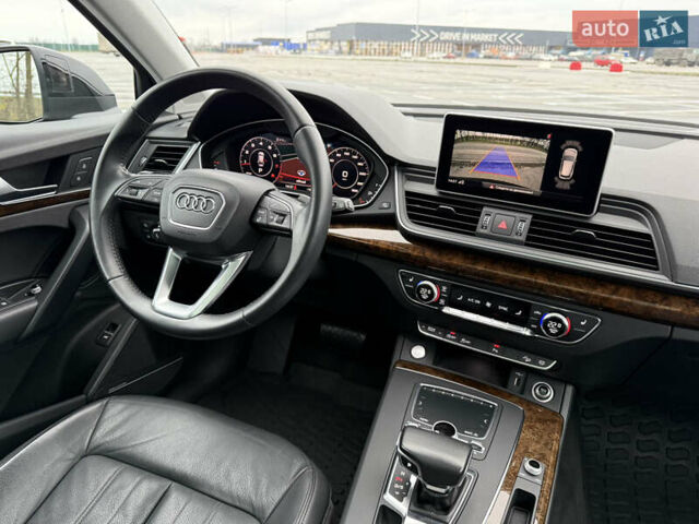 Черный Ауди Ку 5, объемом двигателя 1.98 л и пробегом 103 тыс. км за 27700 $, фото 15 на Automoto.ua