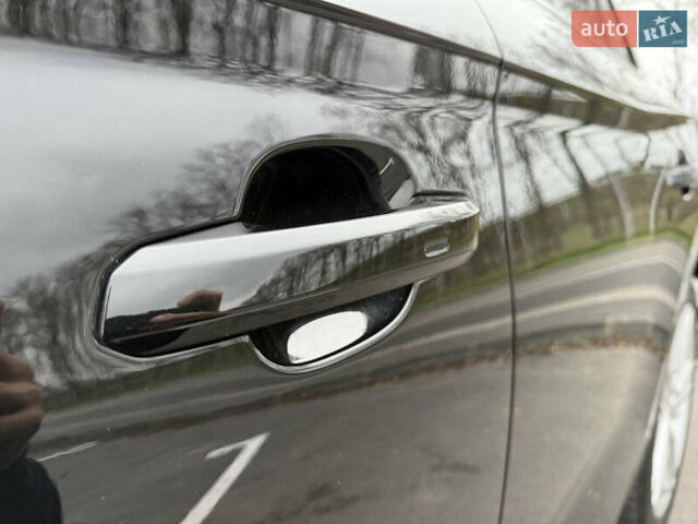 Черный Ауди Ку 5, объемом двигателя 1.98 л и пробегом 103 тыс. км за 27700 $, фото 26 на Automoto.ua