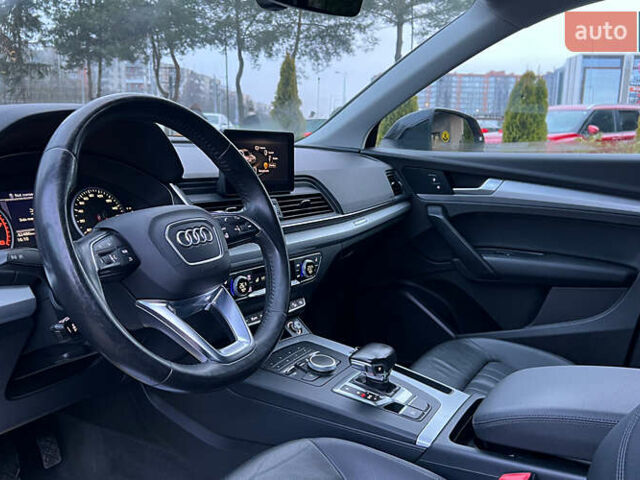 Черный Ауди Ку 5, объемом двигателя 1.98 л и пробегом 162 тыс. км за 20800 $, фото 9 на Automoto.ua