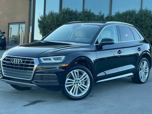 Черный Ауди Ку 5, объемом двигателя 2 л и пробегом 31 тыс. км за 14200 $, фото 1 на Automoto.ua