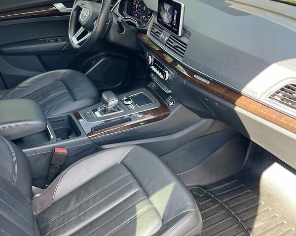 Черный Ауди Ку 5, объемом двигателя 2 л и пробегом 185 тыс. км за 22300 $, фото 12 на Automoto.ua