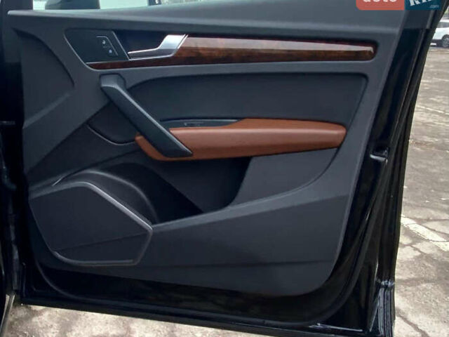 Чорний Ауді Ку 5, об'ємом двигуна 1.98 л та пробігом 266 тис. км за 20999 $, фото 32 на Automoto.ua