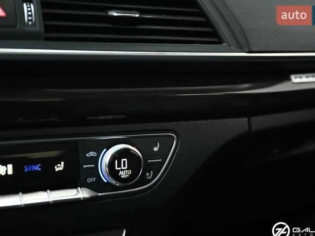 Черный Ауди Ку 5, объемом двигателя 1.98 л и пробегом 142 тыс. км за 19000 $, фото 7 на Automoto.ua