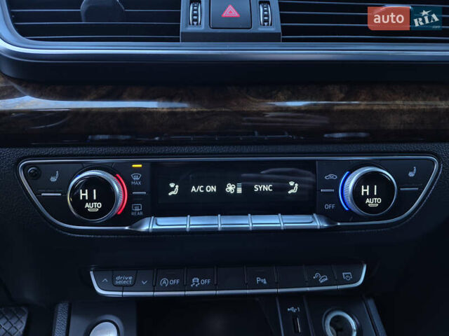 Черный Ауди Ку 5, объемом двигателя 2 л и пробегом 120 тыс. км за 24999 $, фото 38 на Automoto.ua