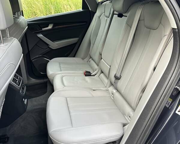 Чорний Ауді Ку 5, об'ємом двигуна 1.98 л та пробігом 195 тис. км за 22700 $, фото 13 на Automoto.ua