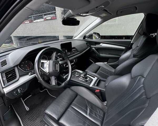 Чорний Ауді Ку 5, об'ємом двигуна 1.97 л та пробігом 150 тис. км за 31800 $, фото 13 на Automoto.ua