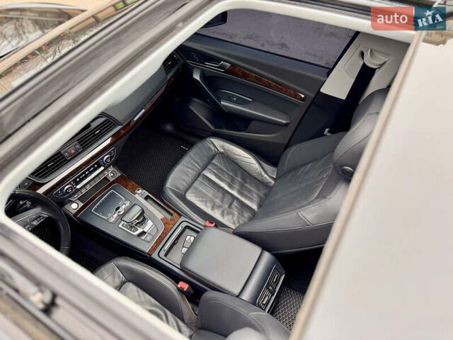 Черный Ауди Ку 5, объемом двигателя 1.98 л и пробегом 168 тыс. км за 23999 $, фото 65 на Automoto.ua