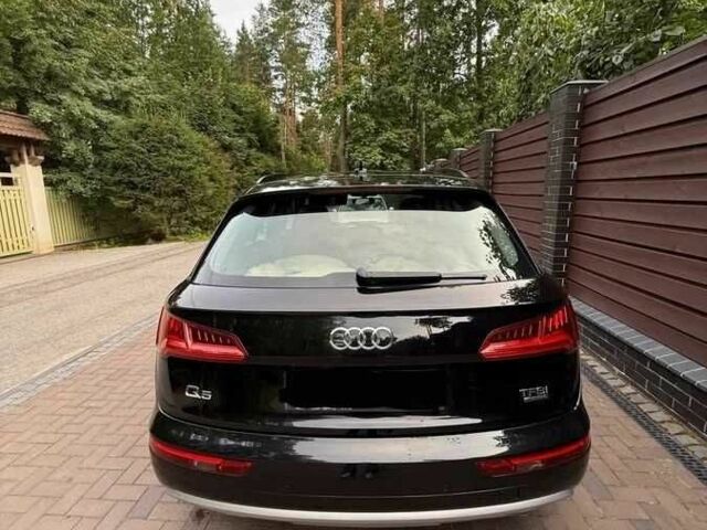 Черный Ауди Ку 5, объемом двигателя 2 л и пробегом 99 тыс. км за 19000 $, фото 1 на Automoto.ua