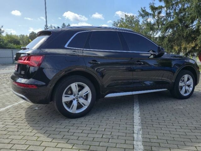 Черный Ауди Ку 5, объемом двигателя 2 л и пробегом 193 тыс. км за 23800 $, фото 4 на Automoto.ua