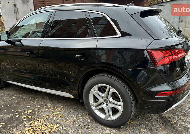 Черный Ауди Ку 5, объемом двигателя 1.98 л и пробегом 128 тыс. км за 28900 $, фото 6 на Automoto.ua