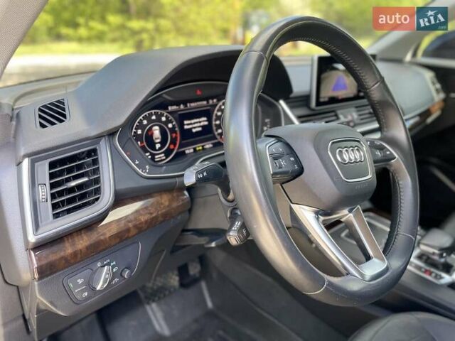 Черный Ауди Ку 5, объемом двигателя 2 л и пробегом 185 тыс. км за 22300 $, фото 13 на Automoto.ua