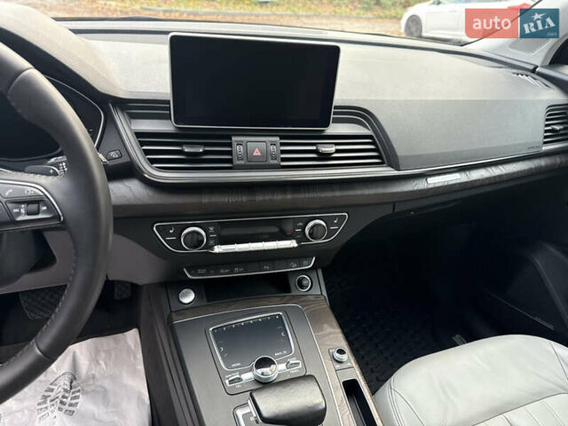 Черный Ауди Ку 5, объемом двигателя 2 л и пробегом 182 тыс. км за 23800 $, фото 17 на Automoto.ua