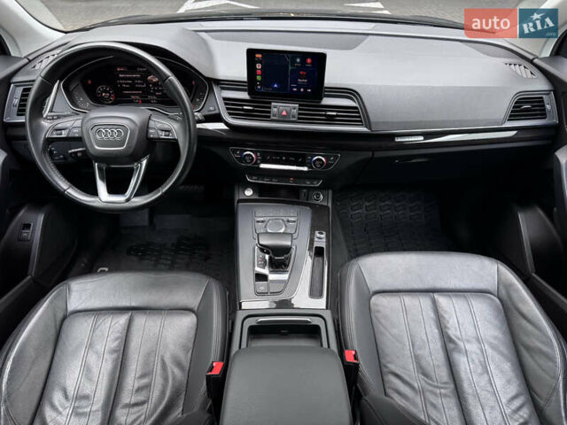 Чорний Ауді Ку 5, об'ємом двигуна 2 л та пробігом 75 тис. км за 24500 $, фото 6 на Automoto.ua