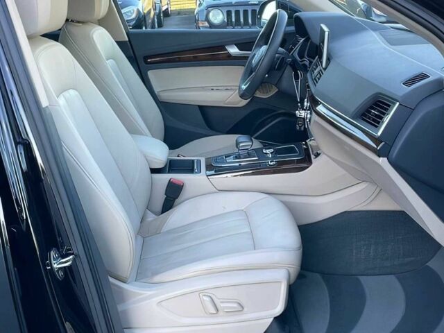 Черный Ауди Ку 5, объемом двигателя 2 л и пробегом 31 тыс. км за 14200 $, фото 8 на Automoto.ua