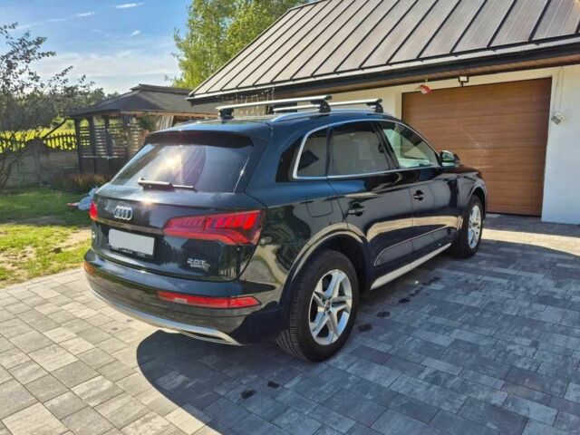 Черный Ауди Ку 5, объемом двигателя 2 л и пробегом 129 тыс. км за 14000 $, фото 2 на Automoto.ua