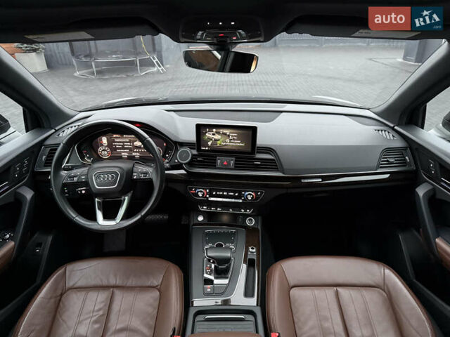 Черный Ауди Ку 5, объемом двигателя 1.98 л и пробегом 69 тыс. км за 30000 $, фото 11 на Automoto.ua