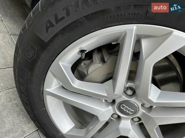 Черный Ауди Ку 5, объемом двигателя 0 л и пробегом 207 тыс. км за 18400 $, фото 46 на Automoto.ua