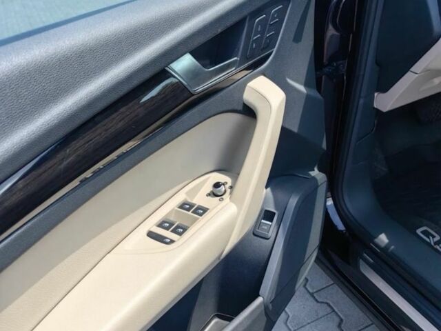 Черный Ауди Ку 5, объемом двигателя 2 л и пробегом 86 тыс. км за 14600 $, фото 6 на Automoto.ua